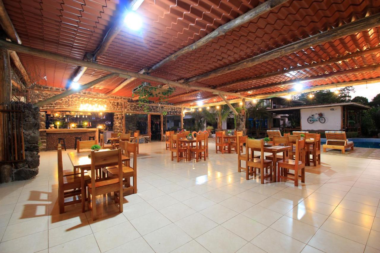 Natura Gardens Galapagos Bellavista  Ngoại thất bức ảnh